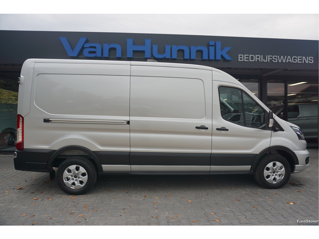 48910039-ford-transit-5