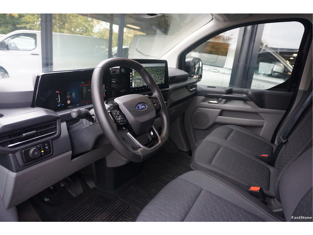 48910570-ford-transit-custom-9