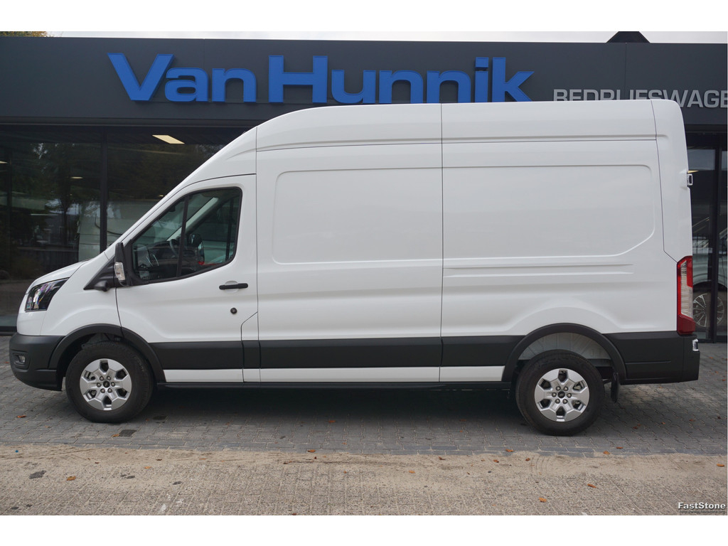 48948104-ford-transit-2