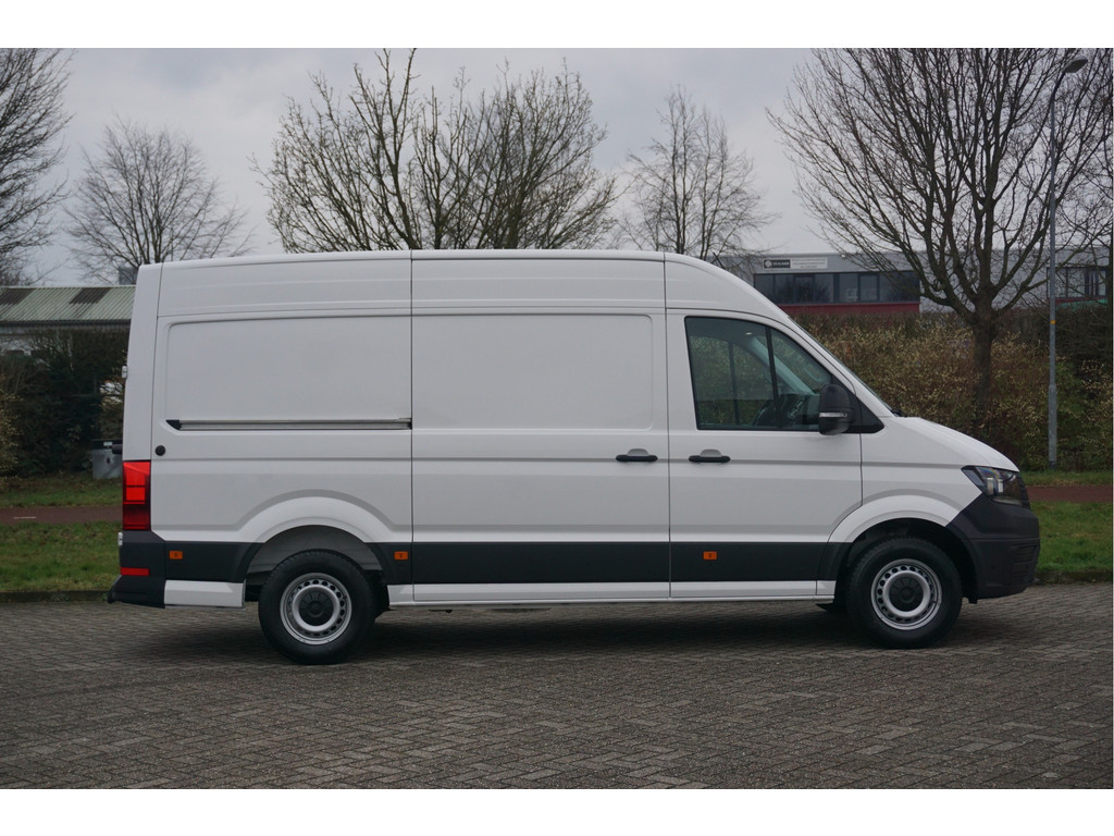 49277258-volkswagen-crafter-4