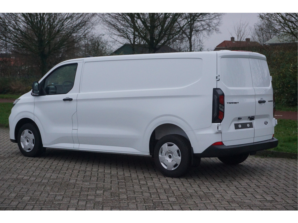 49338842-ford-transit-custom-3