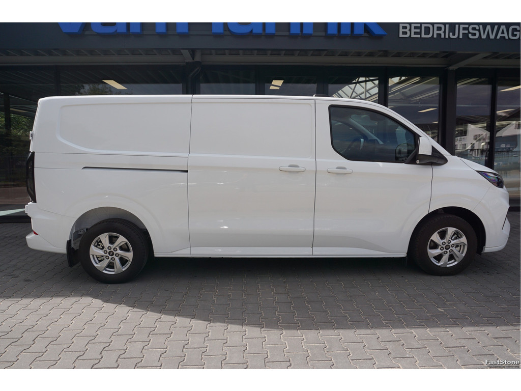 49338916-ford-transit-custom-3