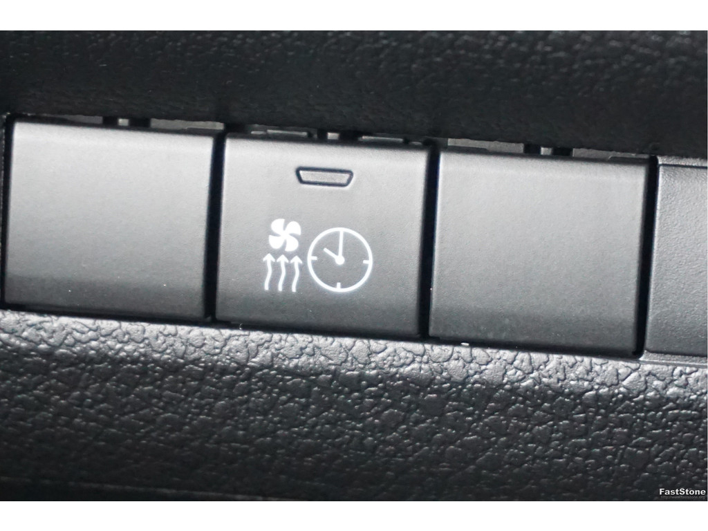 49621323-citroen-jumpy-17