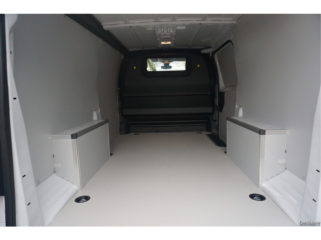 49621323-citroen-jumpy-7