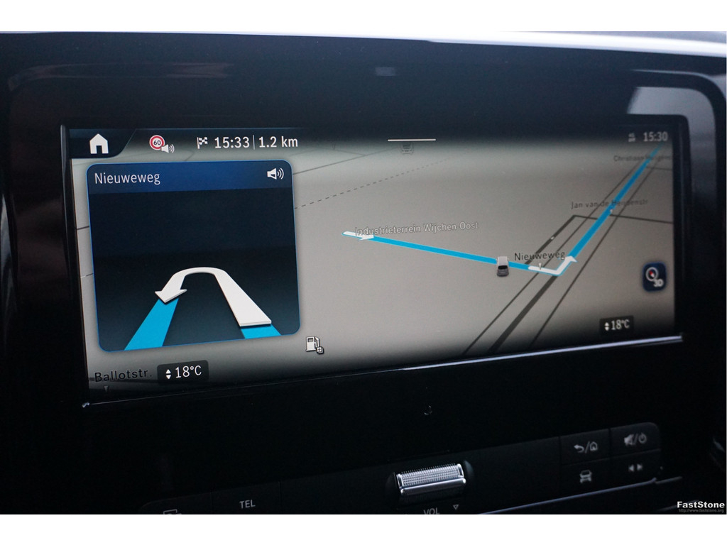 49980848-mercedes-benz-vito-12