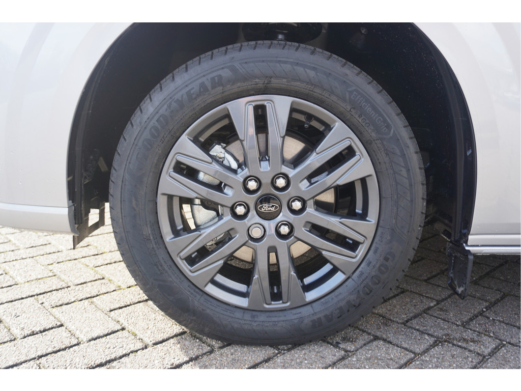 50310780-ford-transit-custom-18