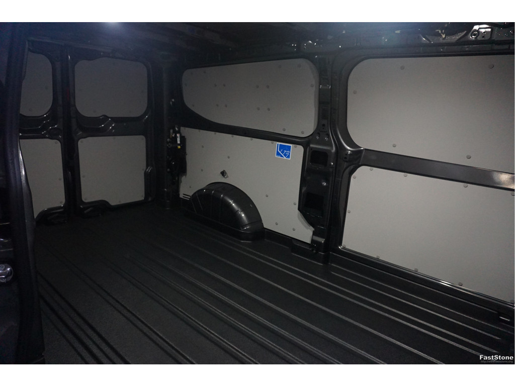 50989375-ford-transit-custom-8