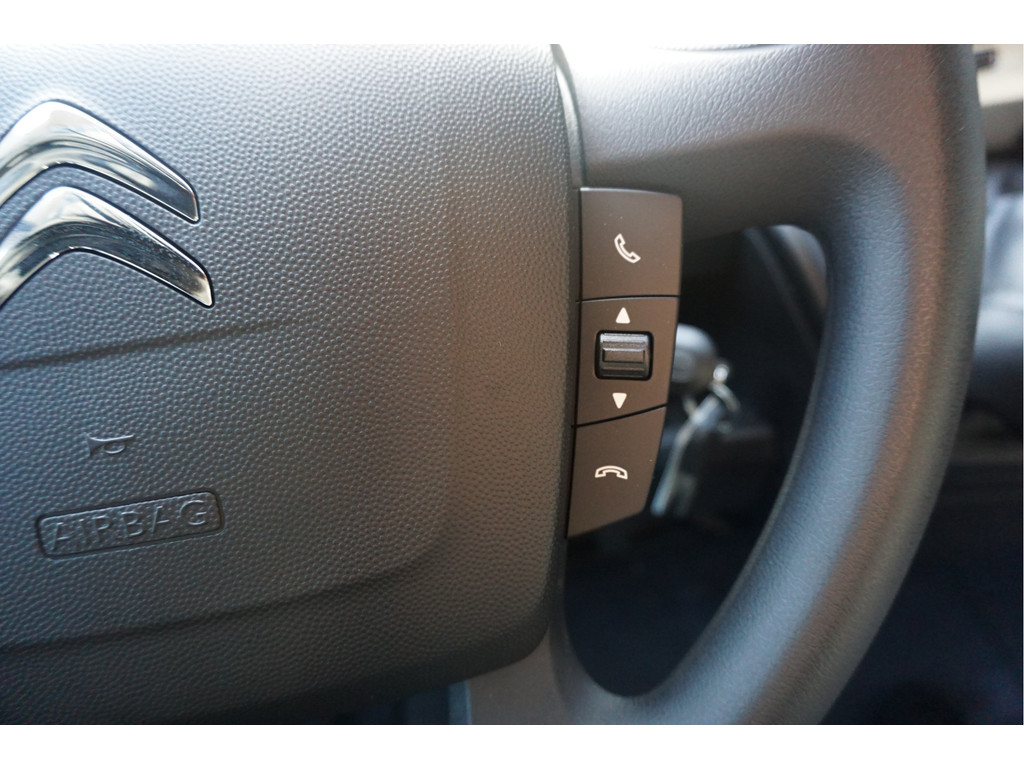 51024027-citroen-jumper-15