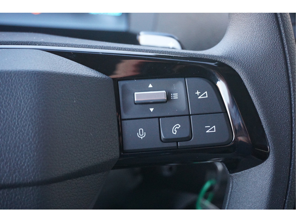 51168300-citroen-jumpy-12