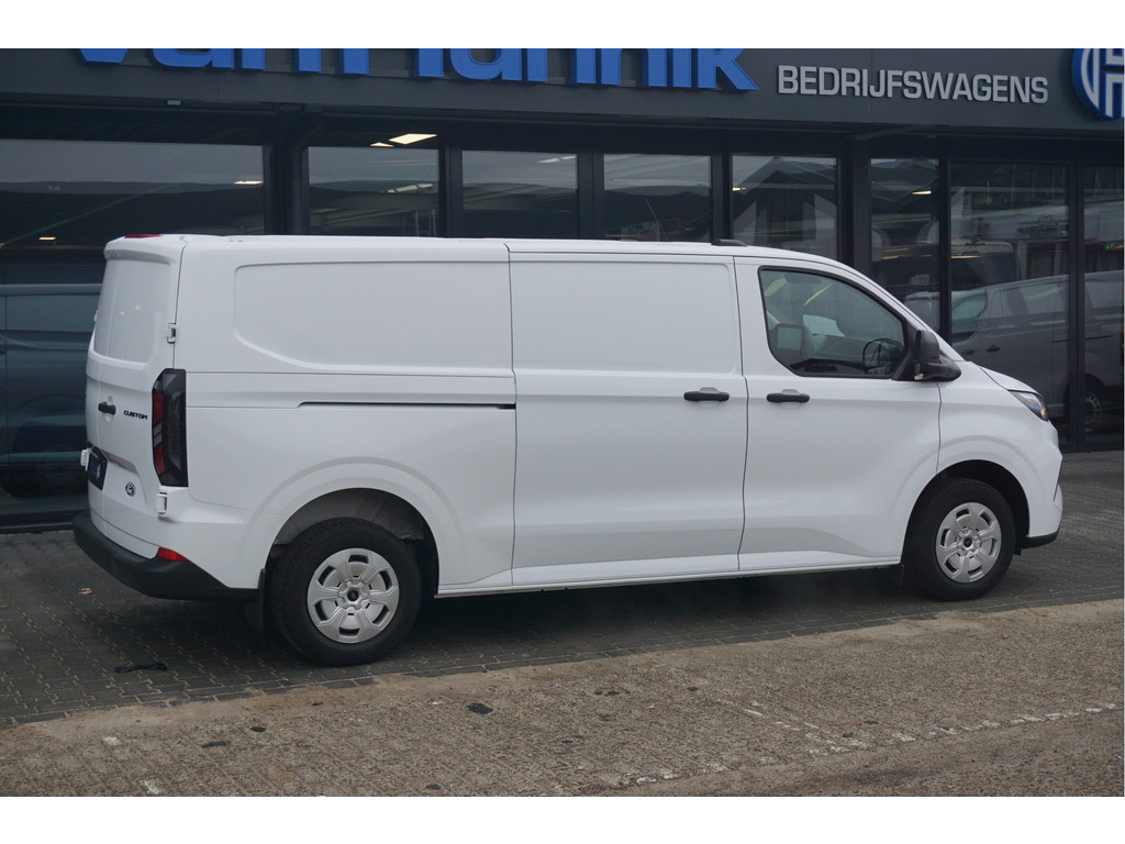51246743-ford-transit-custom-4