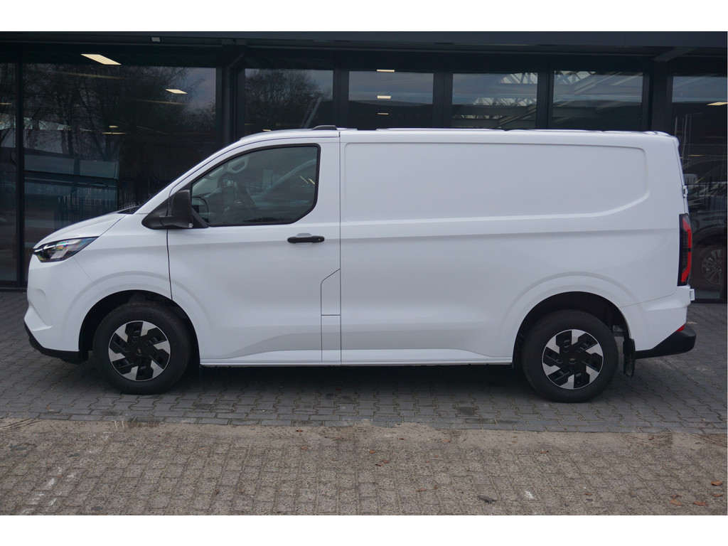 51359223-ford-transit-custom-2
