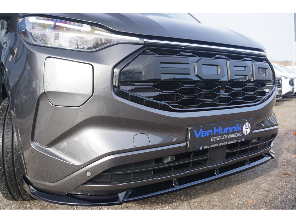 51533452-ford-transit-custom-8