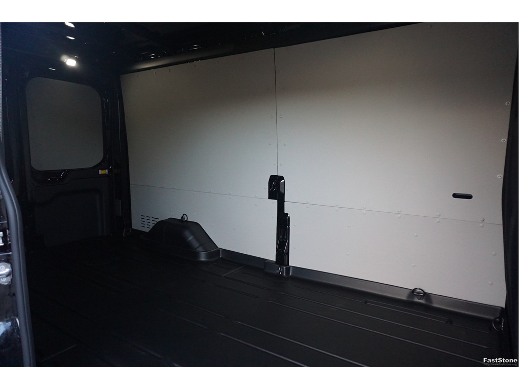 51585686-ford-transit-8