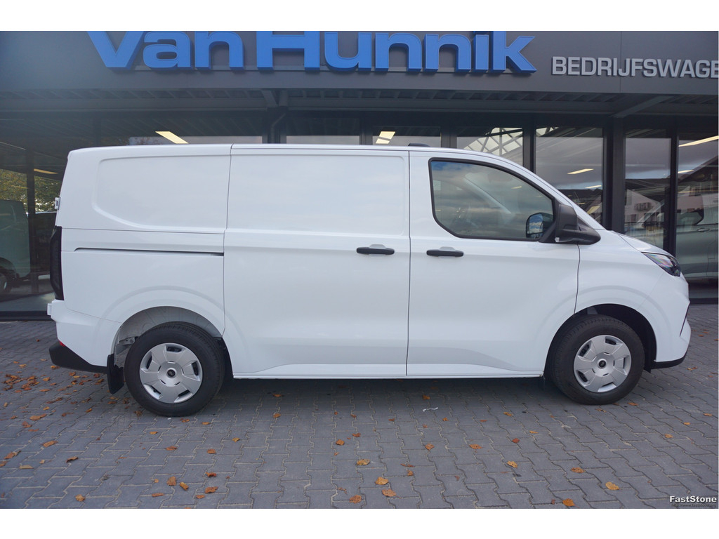51589244-ford-transit-custom-3