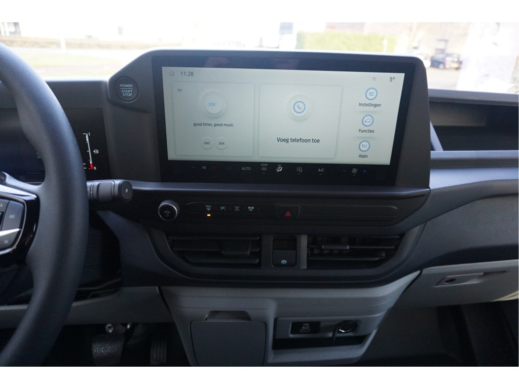 51589244-ford-transit-custom-8