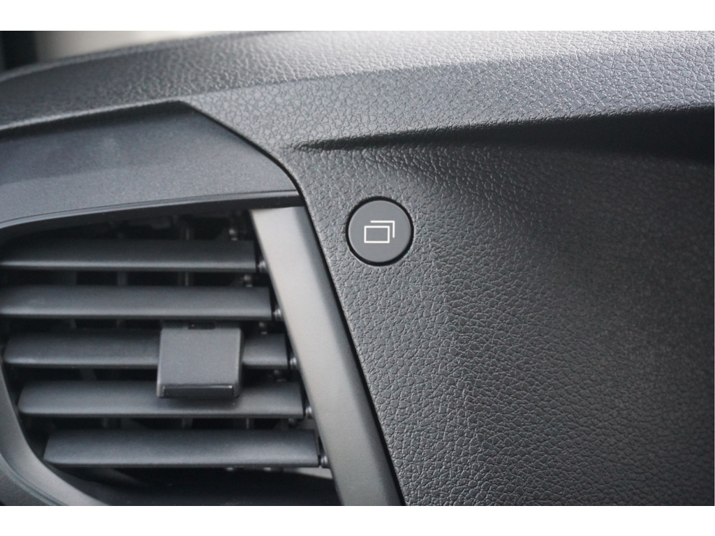 51730056-citroen-jumpy-19