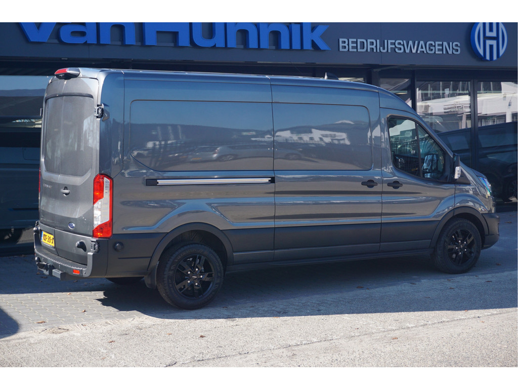 51755056-ford-transit-4