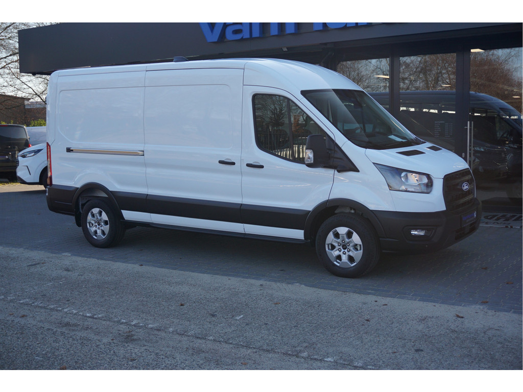 52166506-ford-transit-6