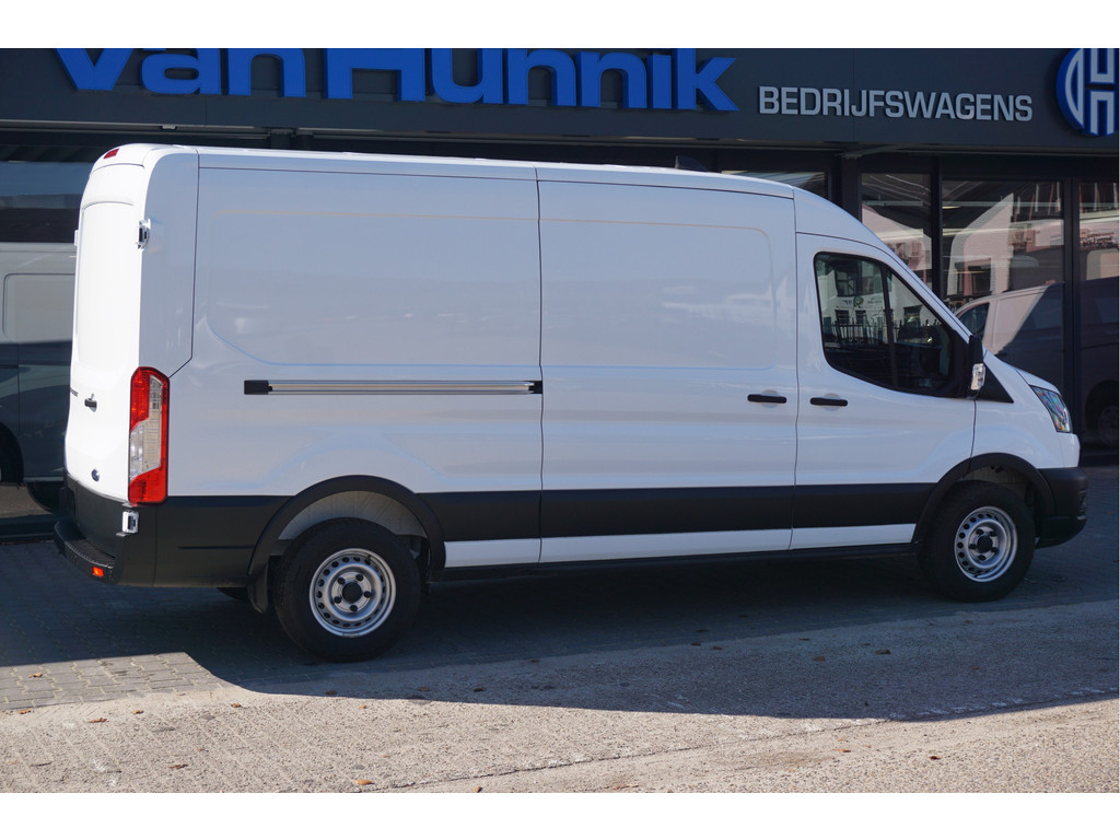 52166685-ford-transit-4