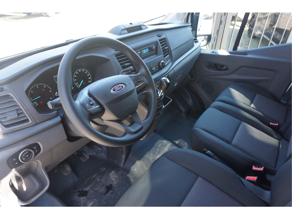 52166781-ford-transit-9