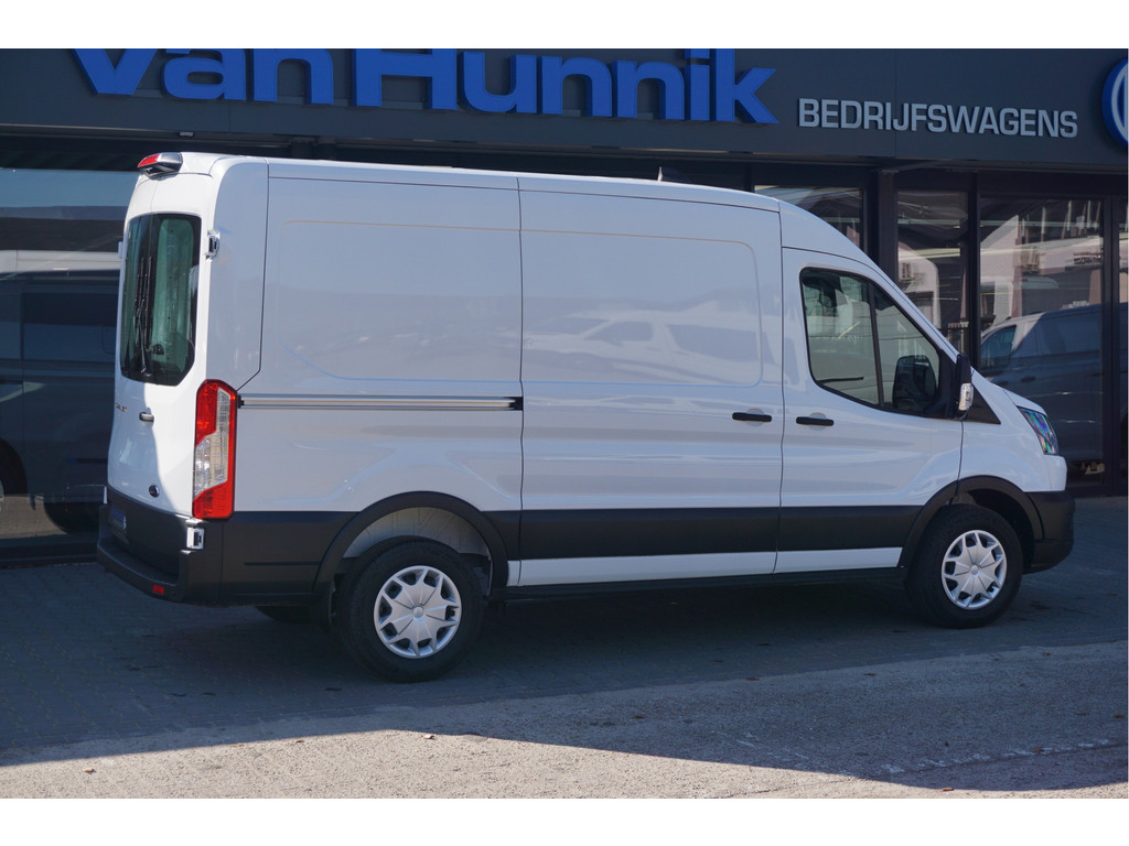 52167340-ford-transit-6