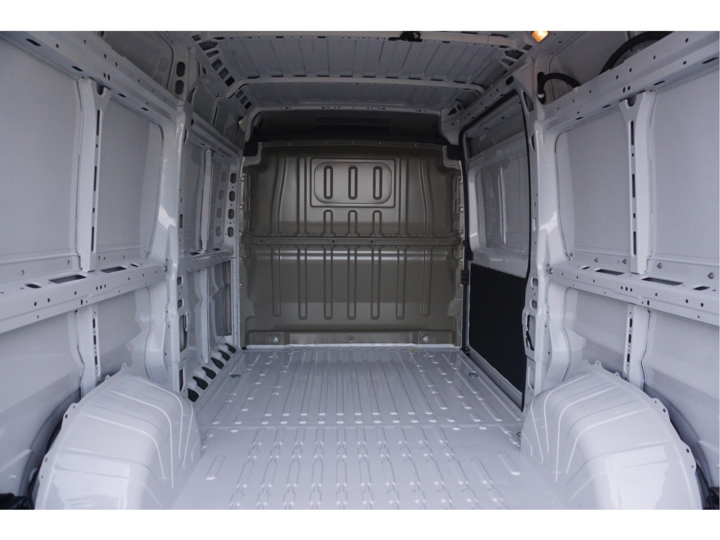 52177000-citroen-jumper-8