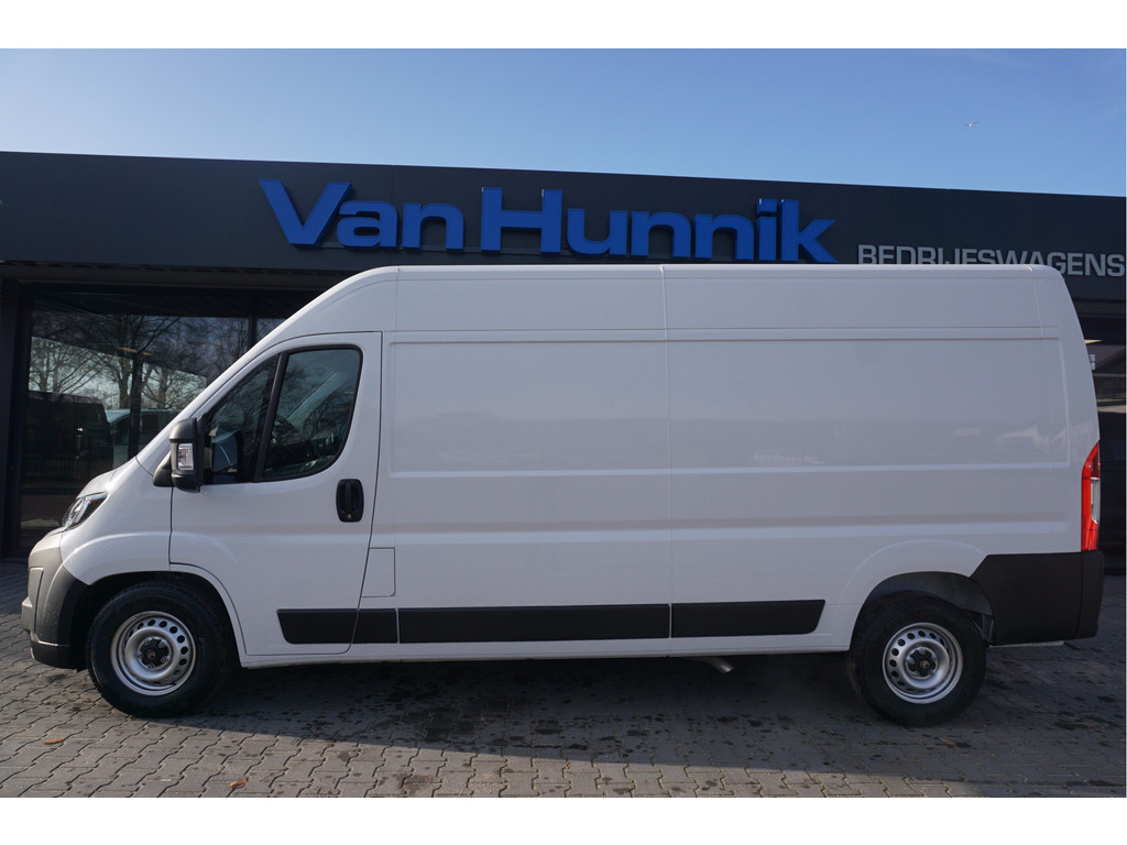 52177640-citroen-jumper-2