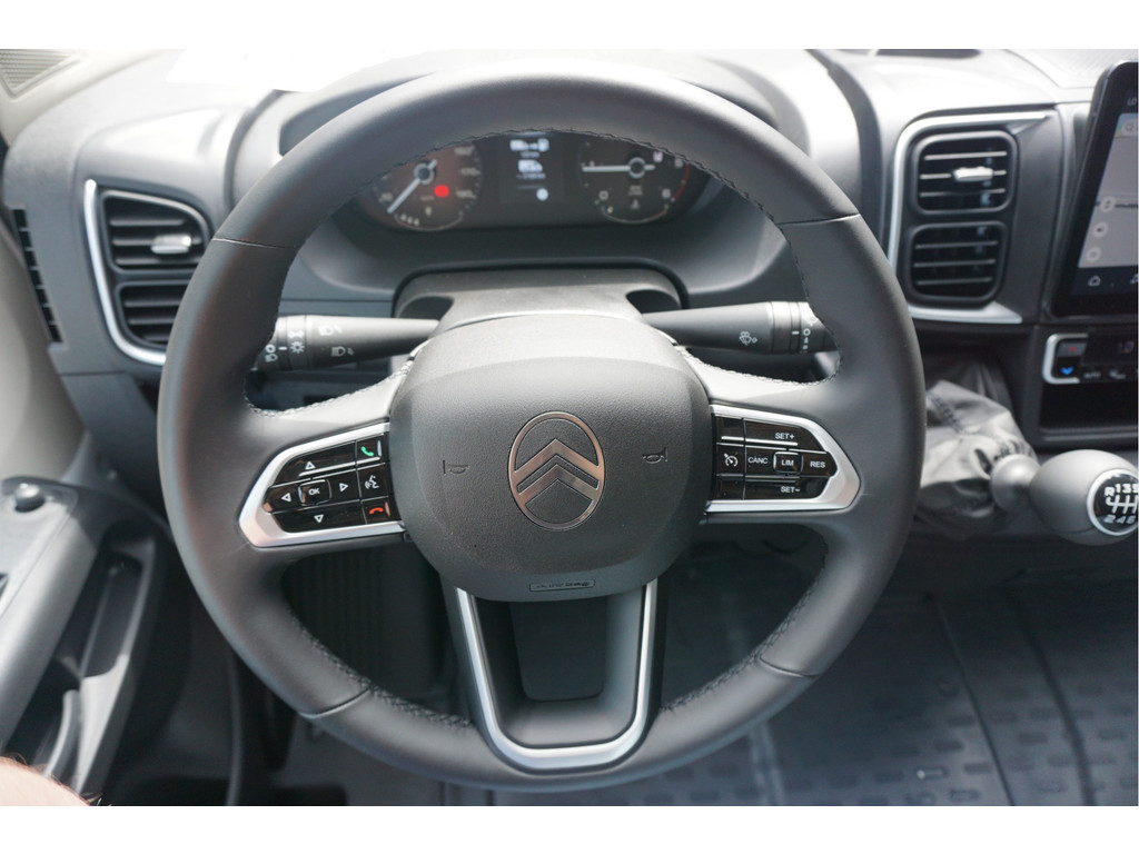 52177671-citroen-jumper-11