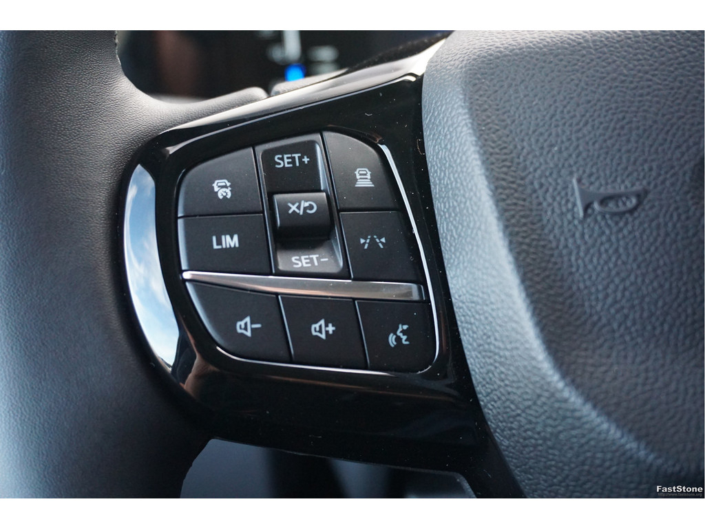 52280414-ford-transit-custom-16