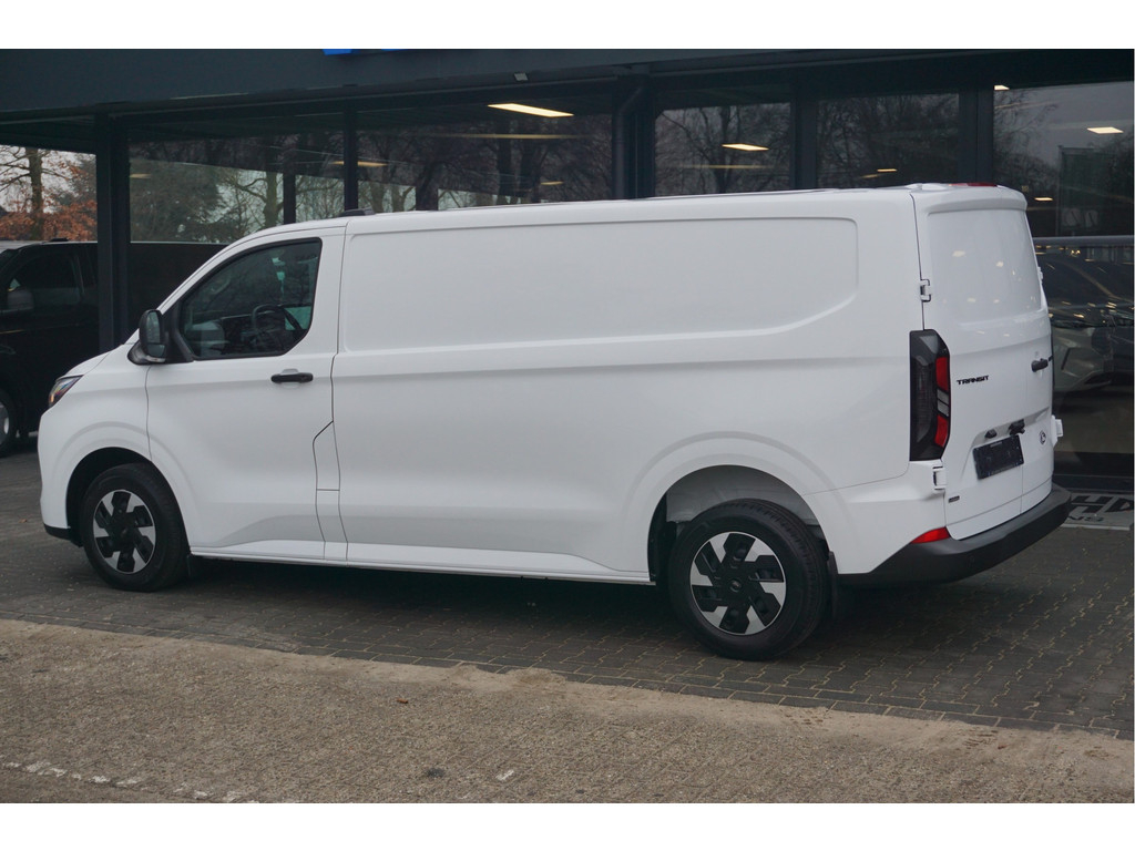 52369812-ford-transit-custom-3