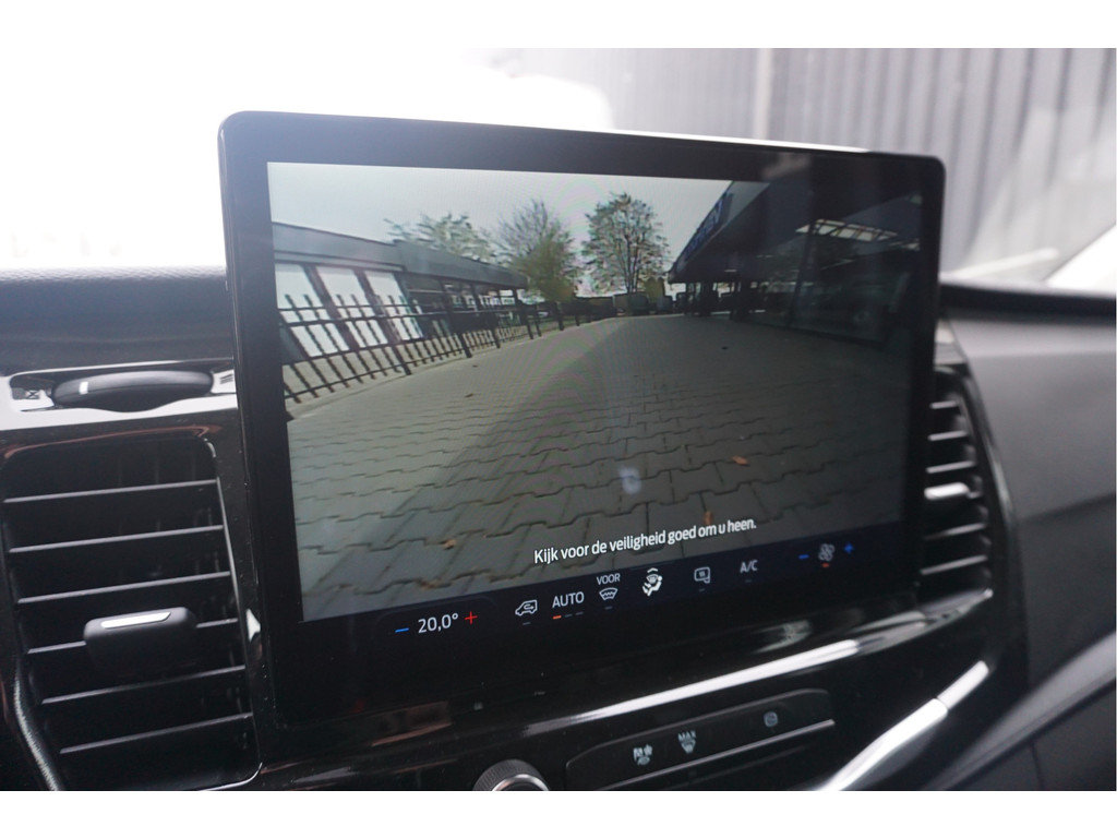 52746568-ford-transit-12