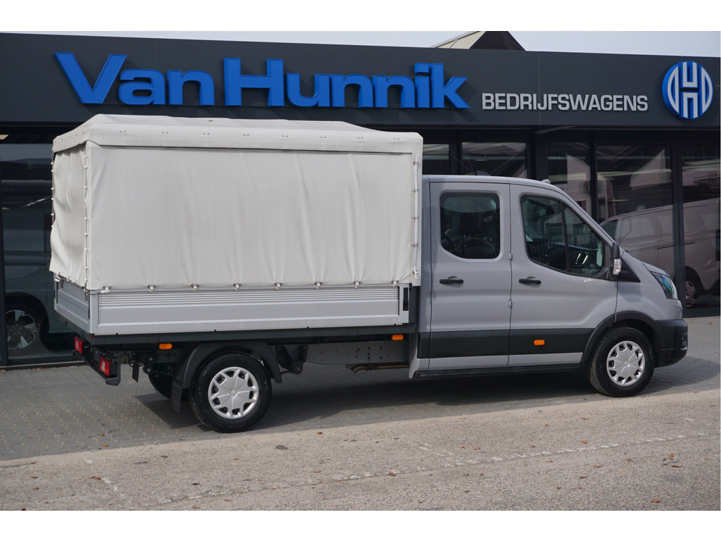 52746568-ford-transit-4