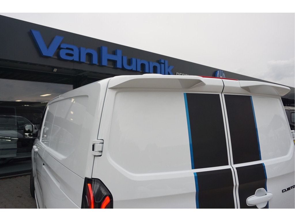 53690507-ford-transit-custom-10