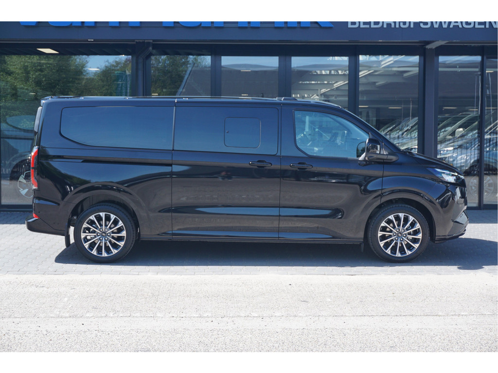 53908071-ford-transit-custom-5