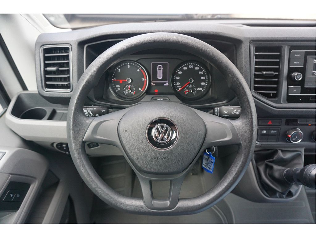 53985081-volkswagen-crafter-10