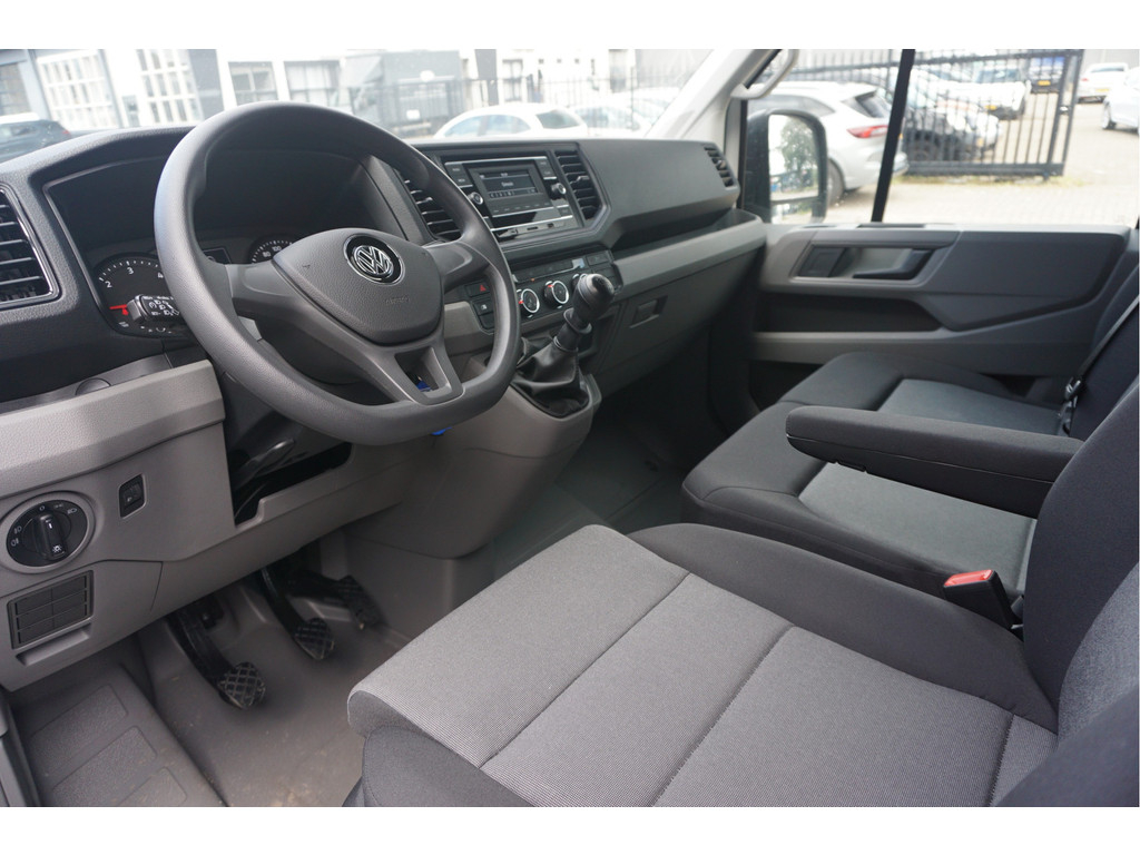 53985081-volkswagen-crafter-9