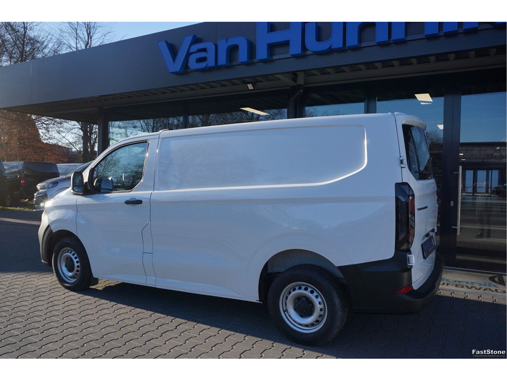 54006195-ford-transit-custom-3