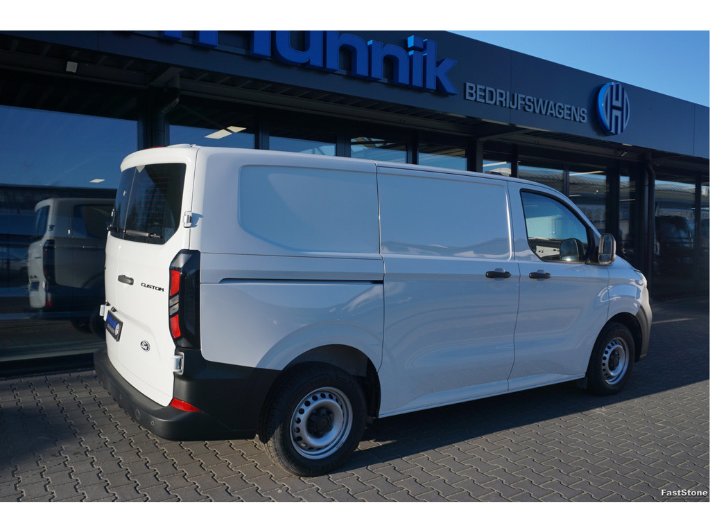 54006195-ford-transit-custom-4