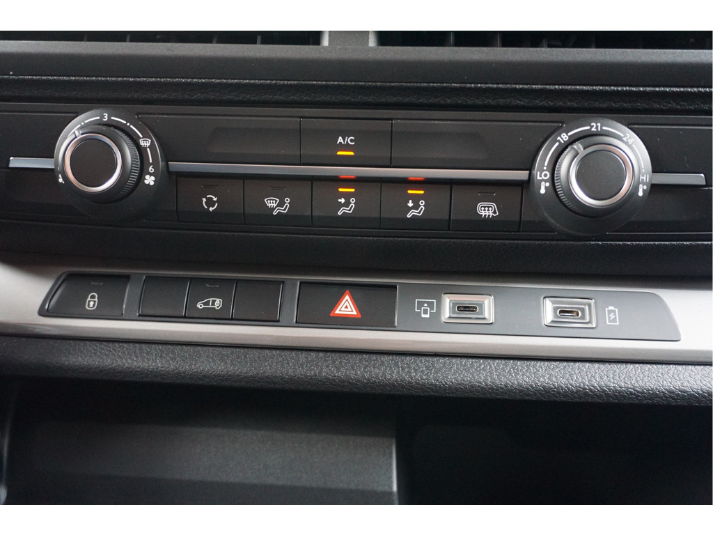 54766770-citroen-jumpy-13