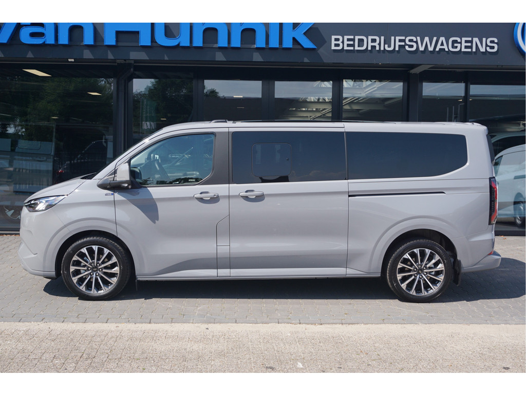 54934755-ford-transit-custom-2