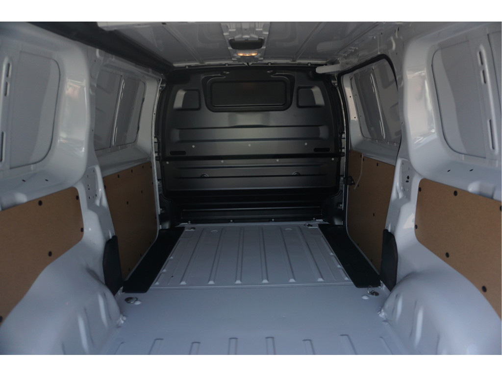 54949672-peugeot-expert-7