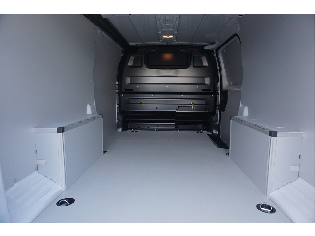 54985817-opel-vivaro-5