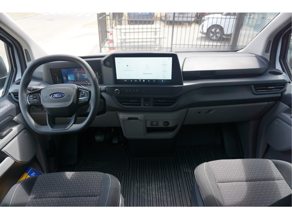 55086987-ford-transit-custom-10