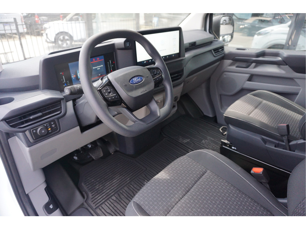 55086987-ford-transit-custom-9