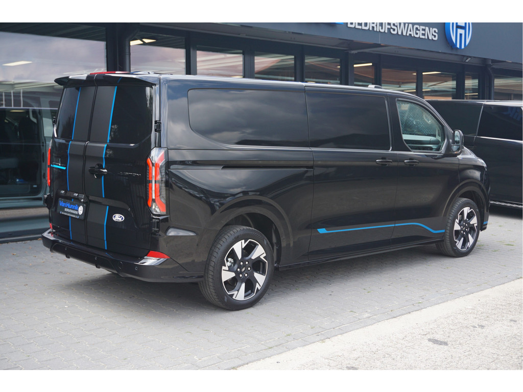 55502184-ford-transit-custom-4