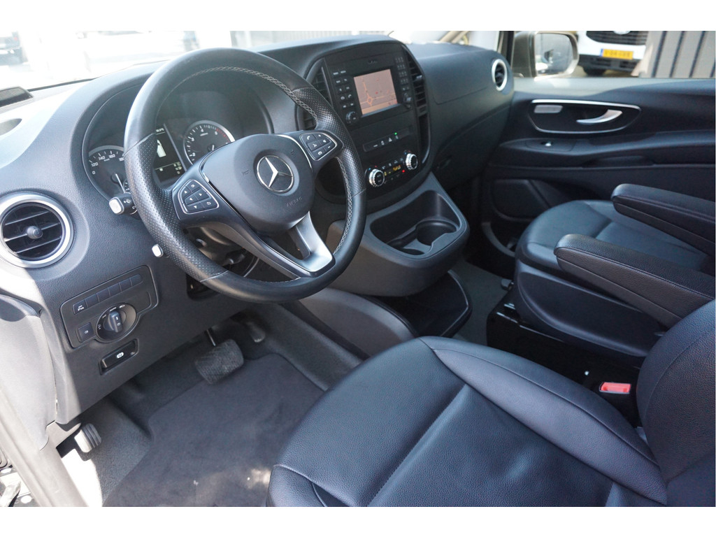 55645858-mercedes-benz-vito-10