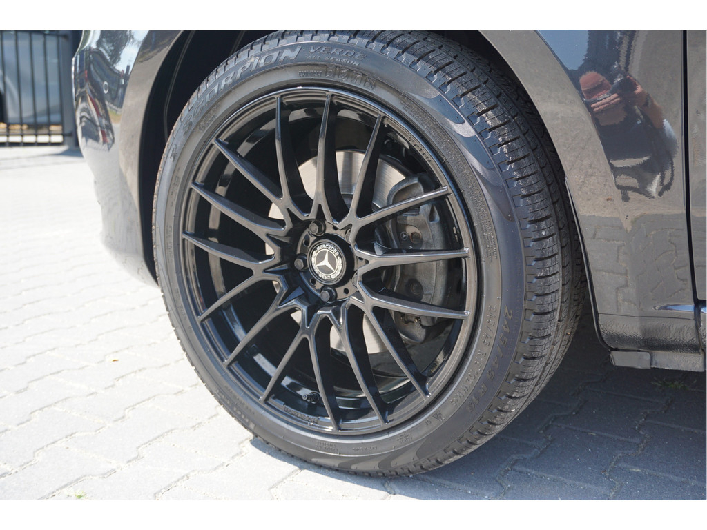 55645858-mercedes-benz-vito-20