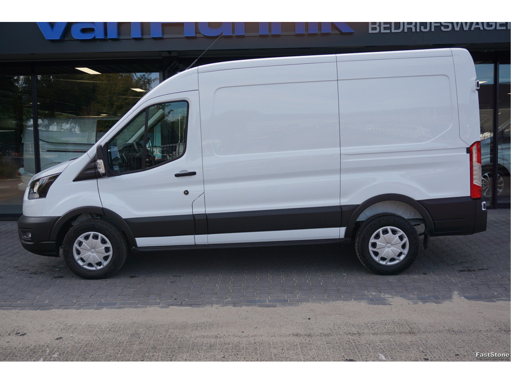 55652015-ford-transit-2