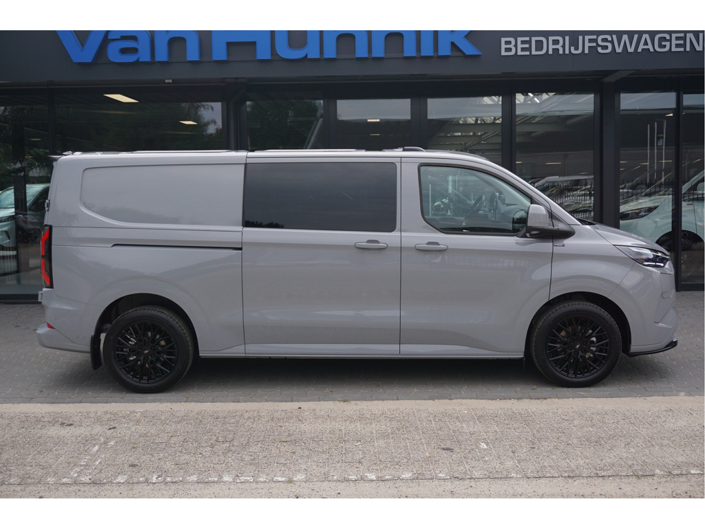 56883058-ford-transit-custom-7
