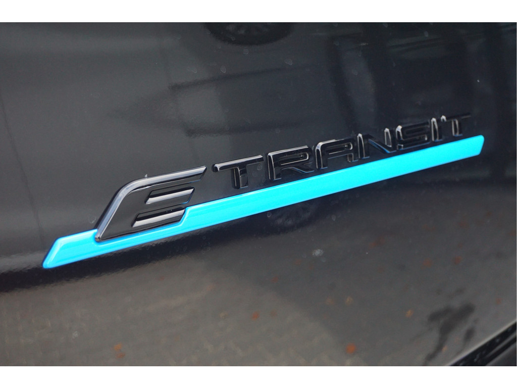56883108-ford-e-transit-custom-10